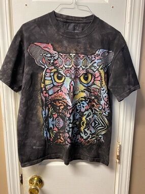 The Mountain dark brown T-Shirt with Multicolor Owl Accents